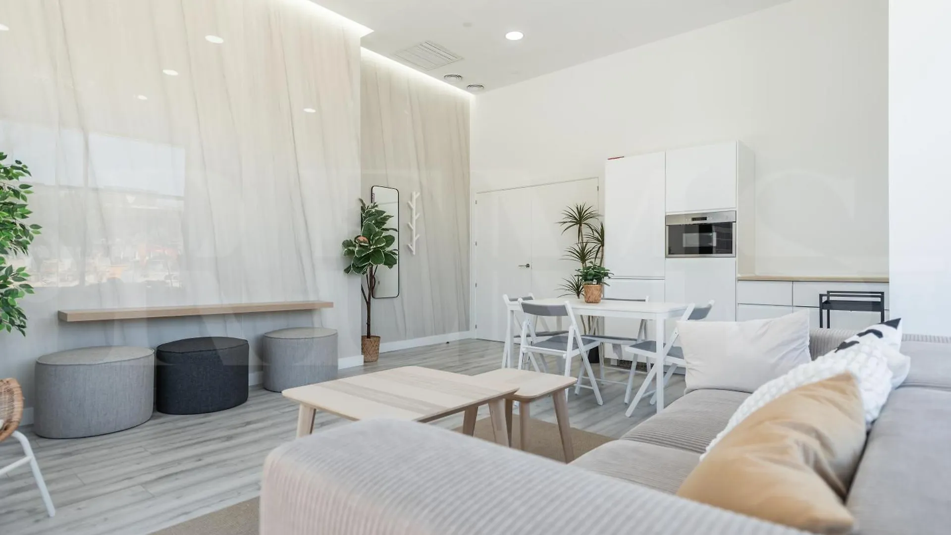 Apartment With Stunning Views And Parking By Rems 马拉加